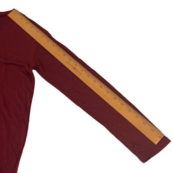Billabong  Burgundy Long Drop Shoulder Sleeves V Neck Top Size S NWT - Picture 9 of 11